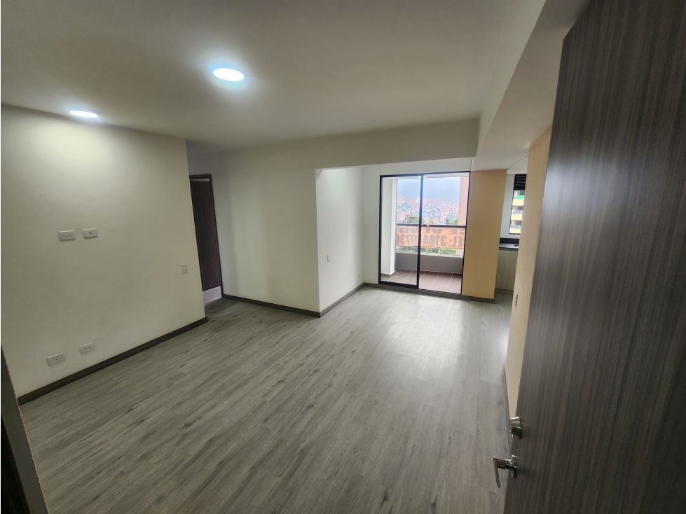 APARTAMENTO VENTA ESTRENAR POBLADO VÍA LAS PALMAS — foto 4