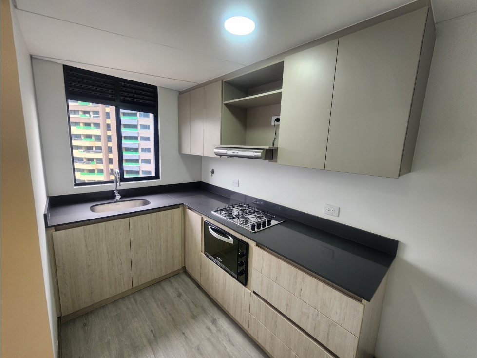 APARTAMENTO VENTA ESTRENAR POBLADO VÍA LAS PALMAS — foto 6