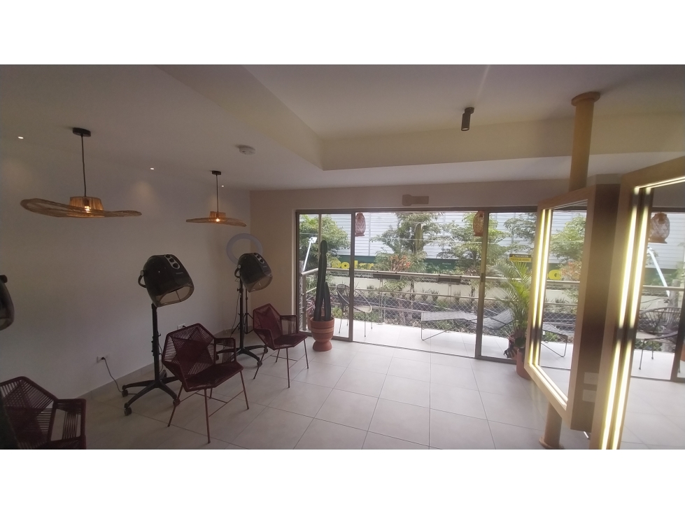 EDIFICIO OFICINAS Y LOCALES VENTA CONQUISTADORES LAURELES RENTANDO — foto 3