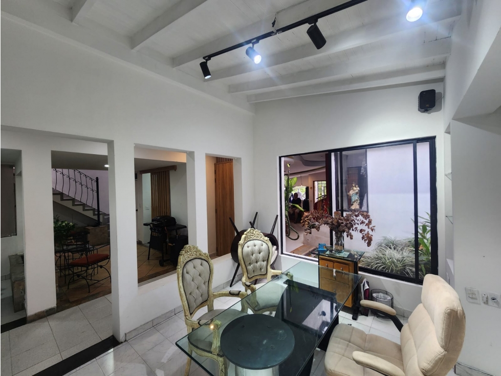 CASA EN ALQUILER SIMON BOLIVAR VITRINA COMERCIAL CERCA AVENIDA 80