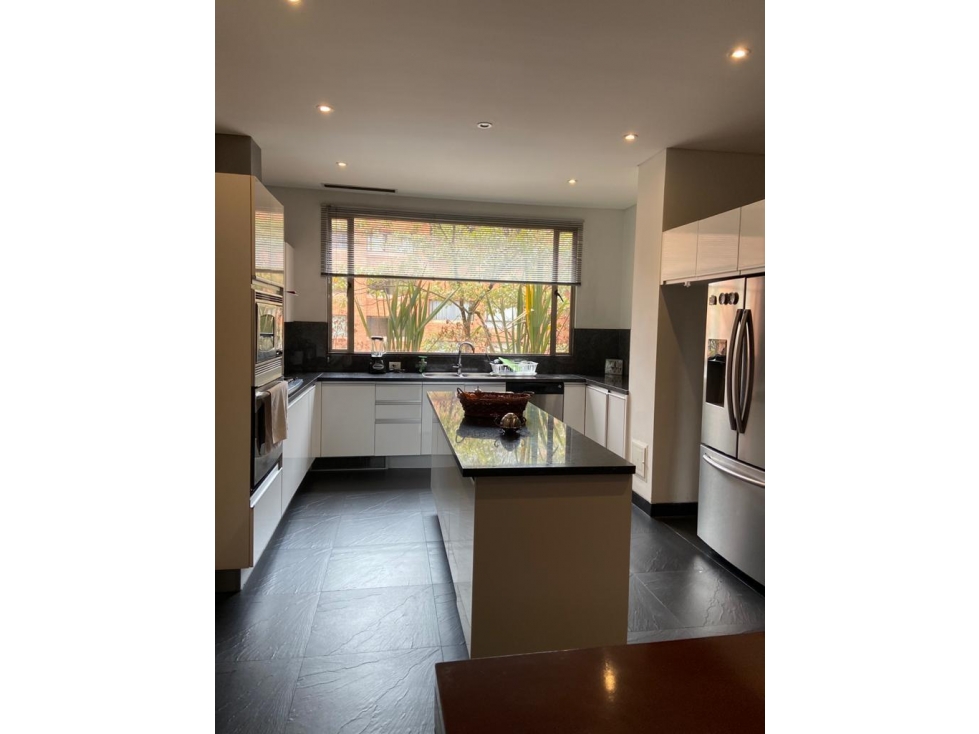 ARRIENDO/VENDO EXCLUSIVO APTO CON TERRAZA EN ROSALES — foto 6