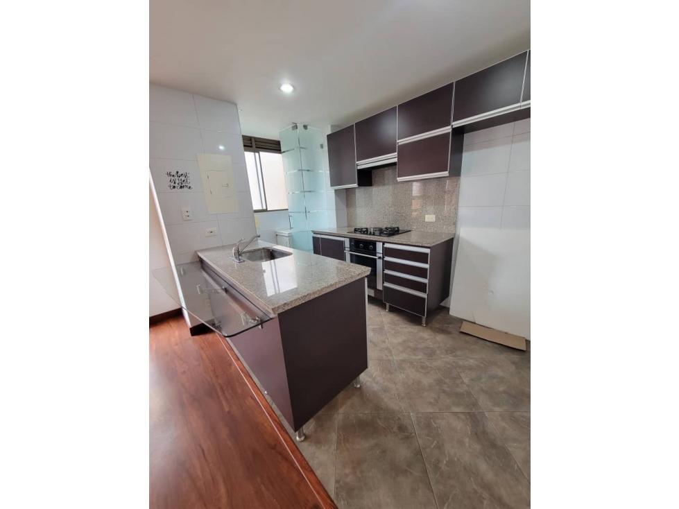 VENDO HERMOSO APTO EN SANTA BÁRBARA — foto 3