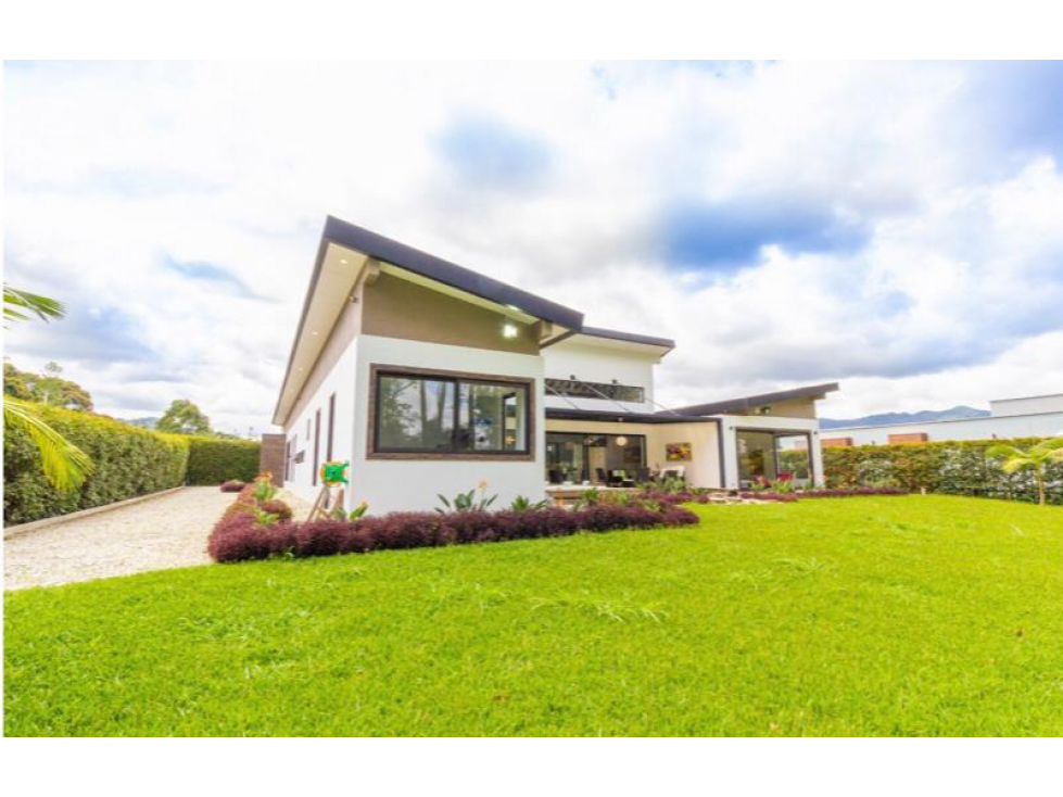 VENTA DE CASA EN LLANOGRANDE — foto 2