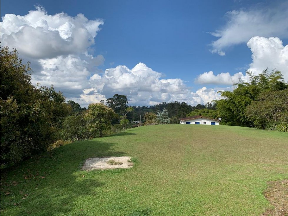 VENTA DE LOTE EN LA CEJA - 4