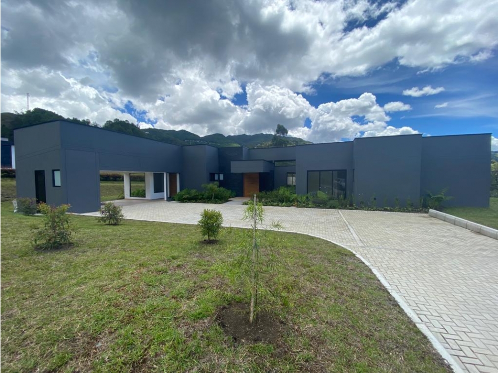 VENTA DE CASA EL RETIRO SECTOR FIZEBAD