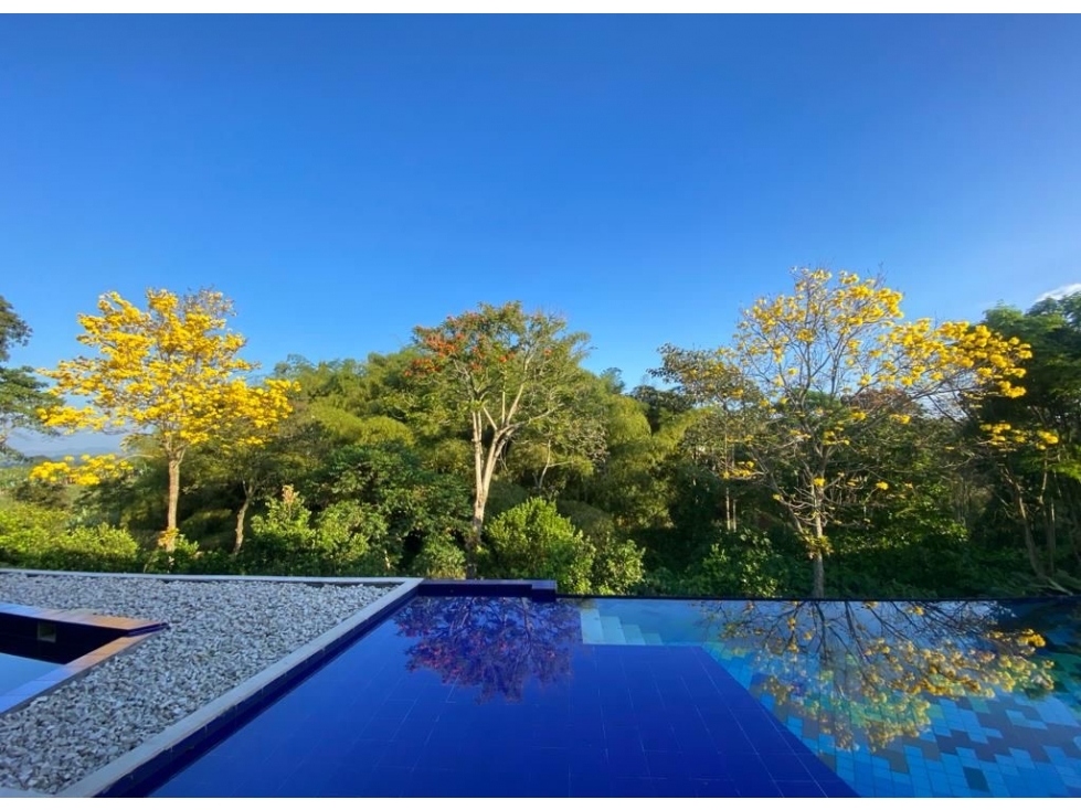 Exclusiva Casa de Campo En Venta Condominio Cerrado El Caimo