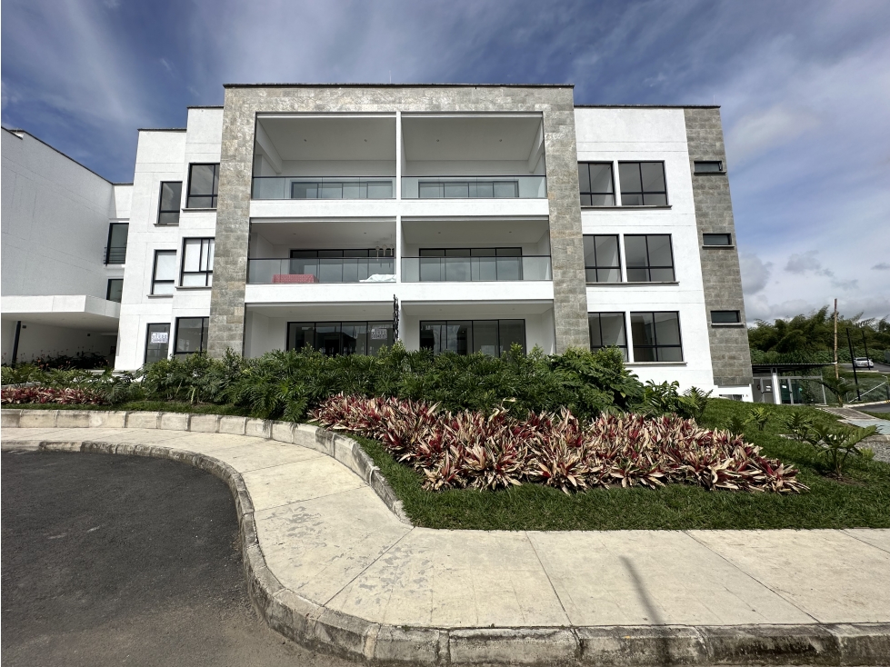 Se Vende Apartasuite Campestre Condominio Lagos De Iraka — foto 2