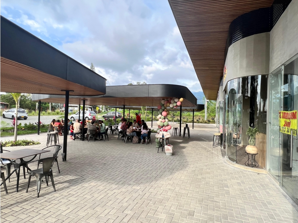 Se Vende Local Comercial en Mall Cordillera - Vía Barcelona 8980034 - 3