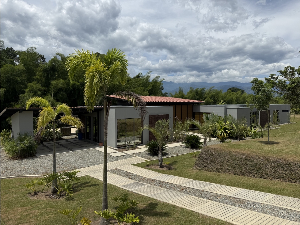 Casa Campestre De Lujo En Alquiler Condominio Aeropuerto - 1