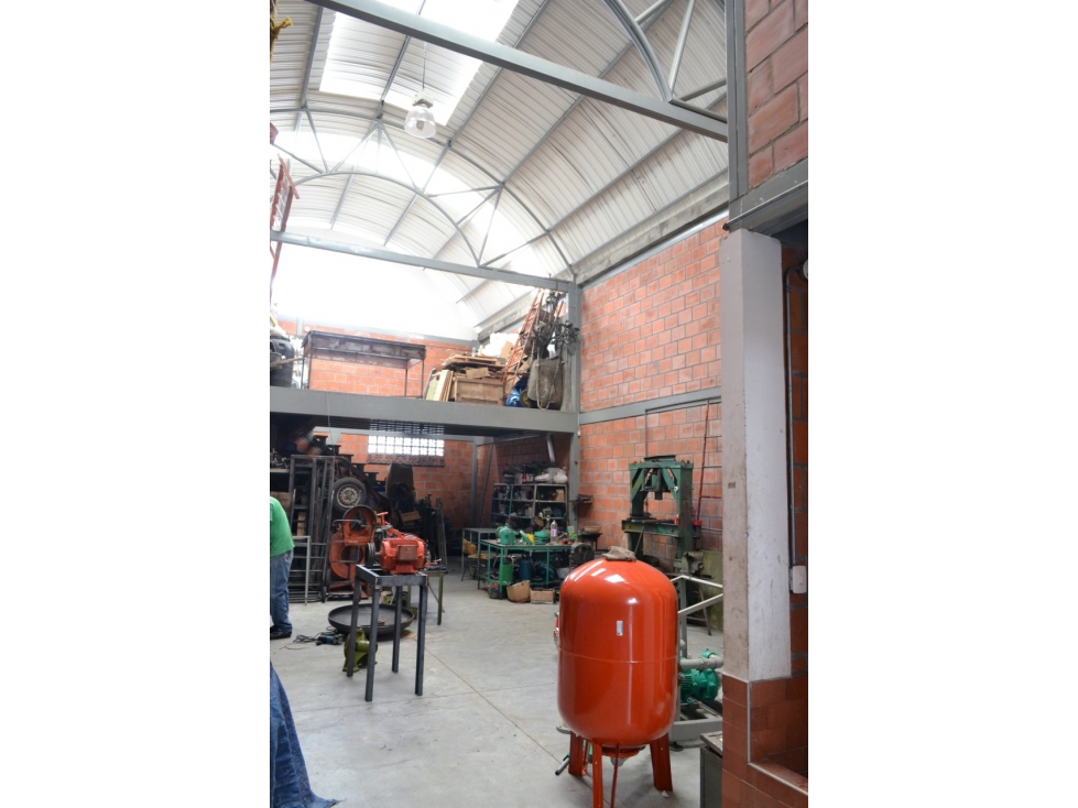 Se Vende O Alquila Bodega Comercial Moderna Centro Armenia - 3