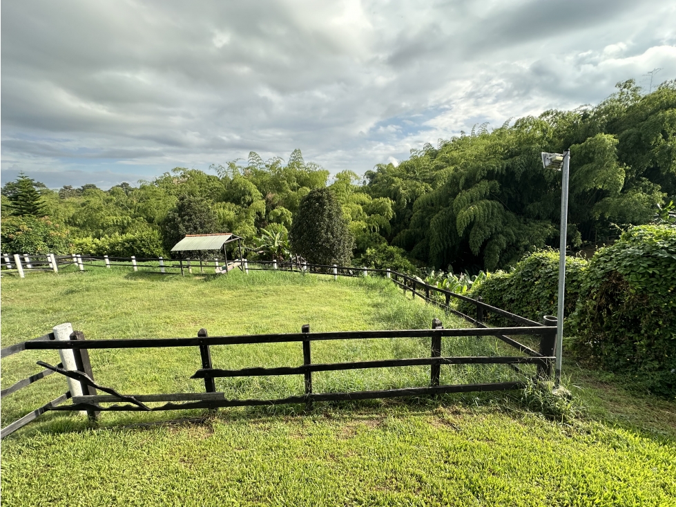 Se Vende Lote Campestre Con Pesebreras Via A Pueblo Tapao — foto 3