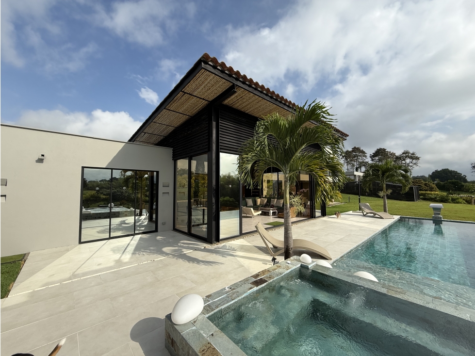 Se Vende/Alquila Casa Finca Condominio Cerrado Aeropuerto La Tebaida - 3
