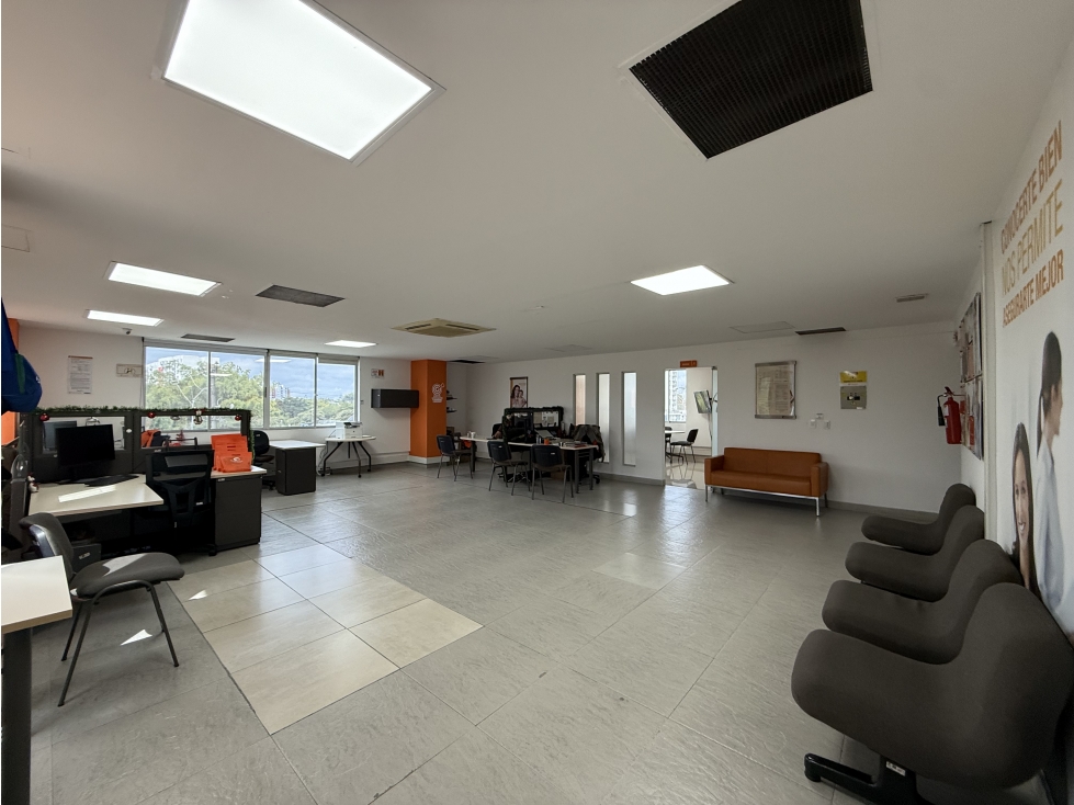 Local Comercial En Venta o Alquiler Avenida 19 Sector Coliseo Del Cafe — foto 3