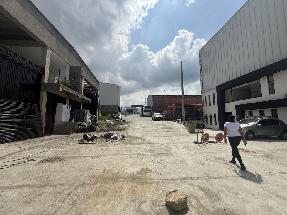 Se Vende Lote Parque Zona Industrial Sur — foto 3