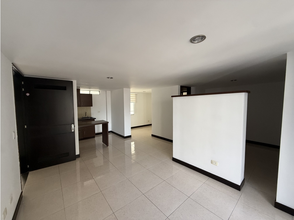 Apartaestudio En Alquiler Barrio La Castellana - 3