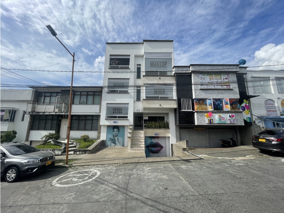 Se Alquila Edificio Comercial Nuevo Fundadores Armenia - 4