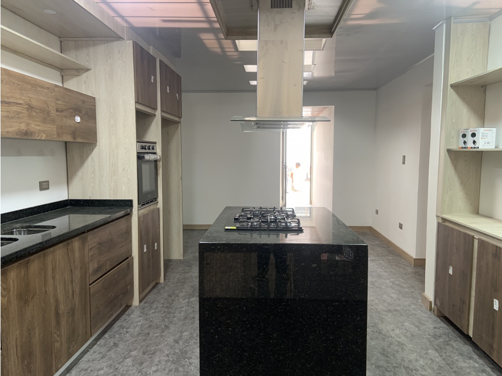 Se Vende Casa Renovada Barrio Profesionales Armenia — foto 4