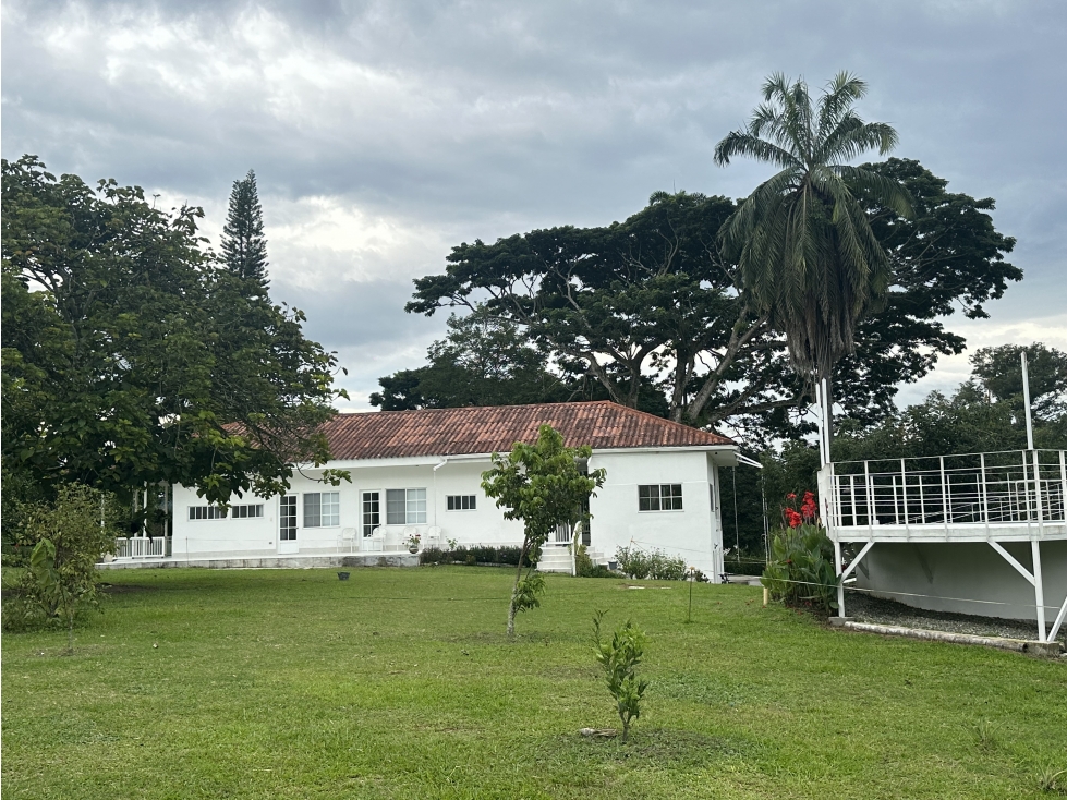 Se Vende Finca Tipica Quindiana Pequeña En Armenia Via A Pueblo Tapao — foto 4