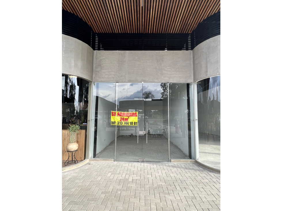 Se Vende Local Comercial en Mall Cordillera - Vía Barcelona 8980034 - 4