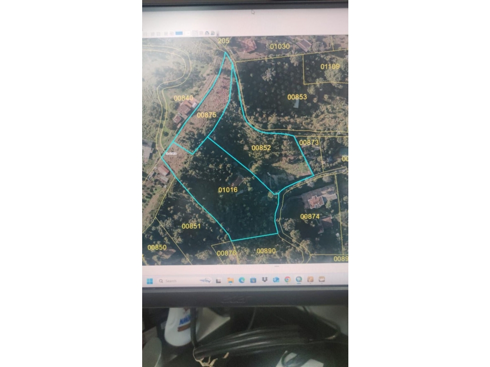 Lote independiente para venta en Rionegro