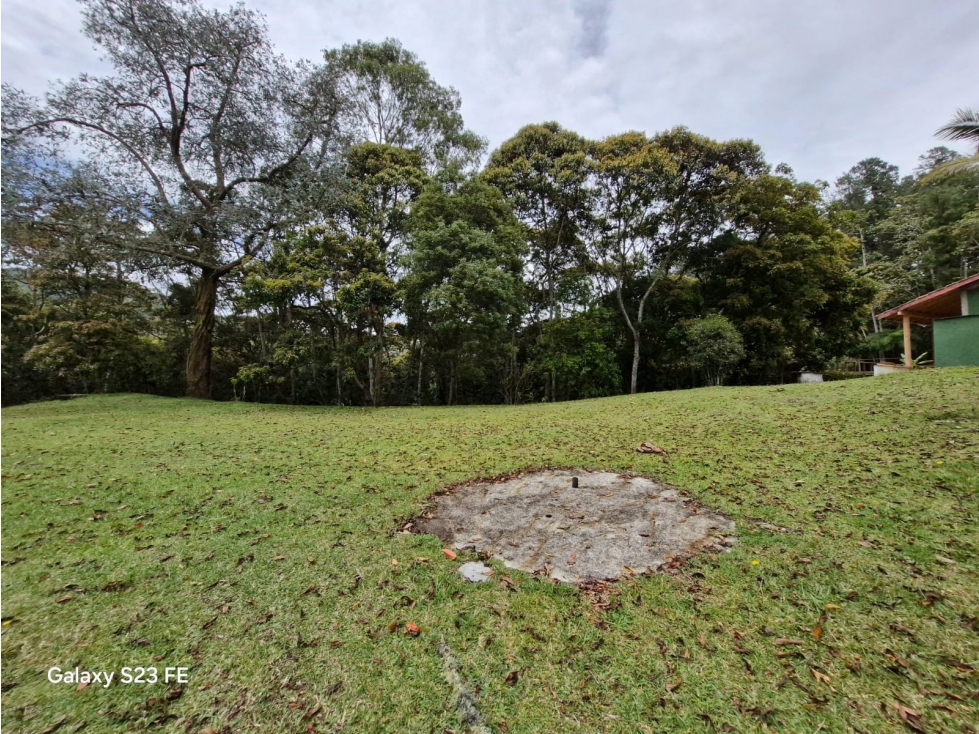 Lote en El Retiro para venta - Fizebad
