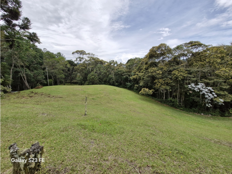 Lote en El Retiro para venta - Fizebad