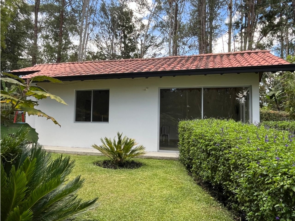 Casa Para Venta En Urbanización Cerrada En El Retiro — foto 2