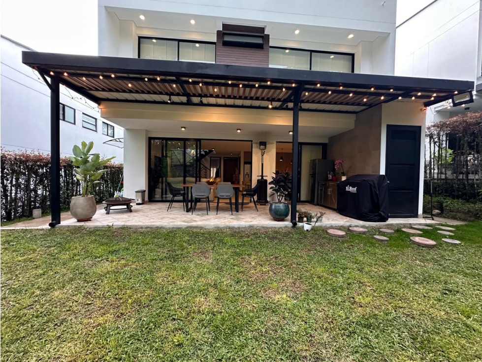 Casa en urbanización cerrada para venta en el retiro — foto 4