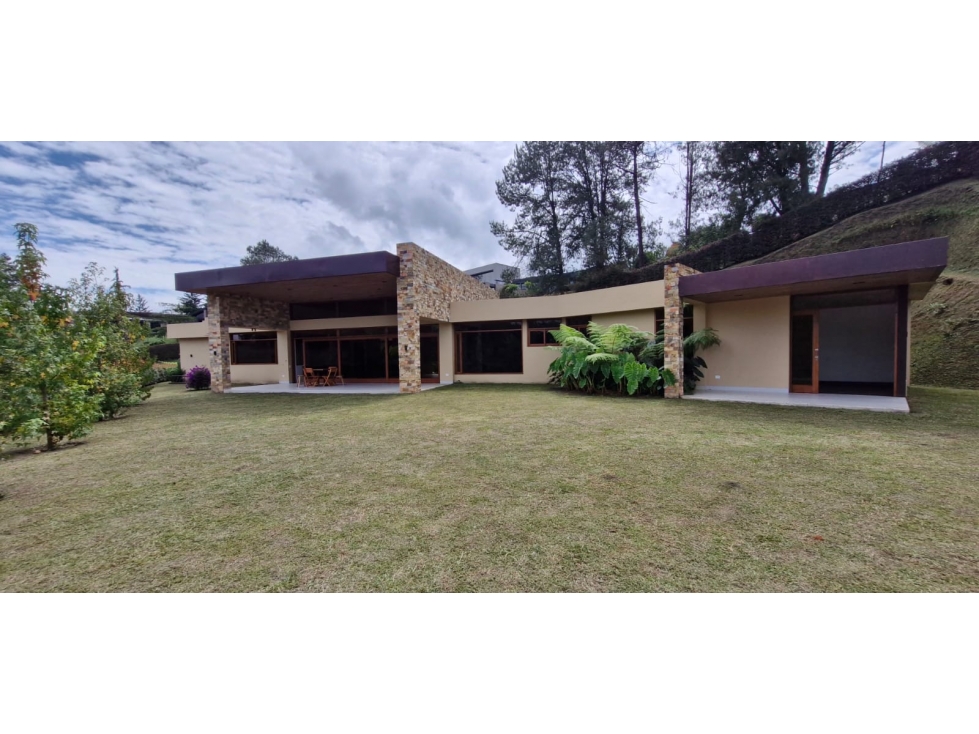 Finca en parcelación para venta en El Carmen