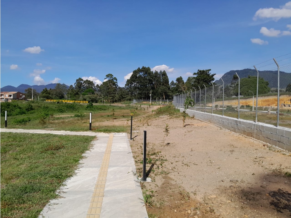 Lote en urbanización abierta para Venta en La Ceja - Urbano — foto 3