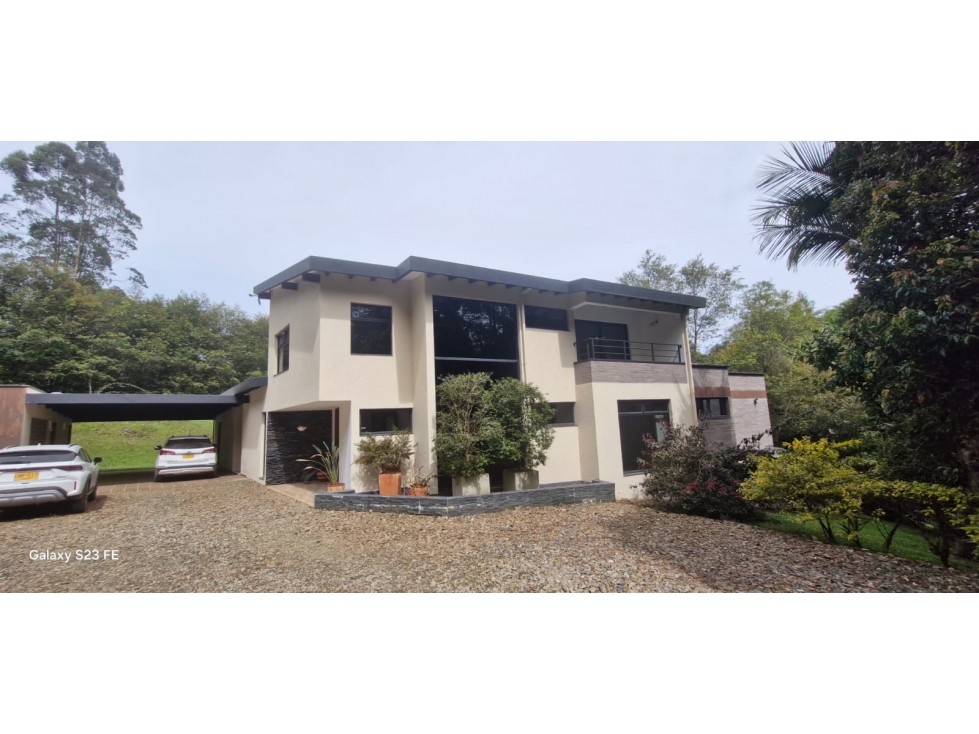 Casa en parcelación para venta en El Carmen