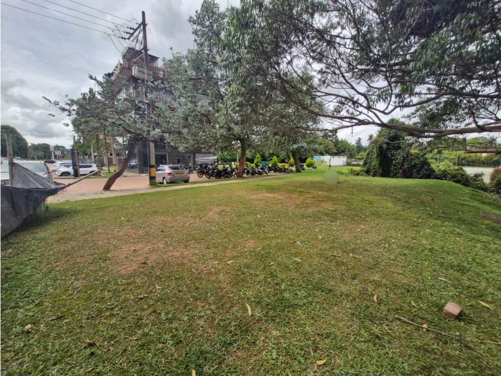 Lotes de uso mixto en urbanización abierta para venta — foto 2