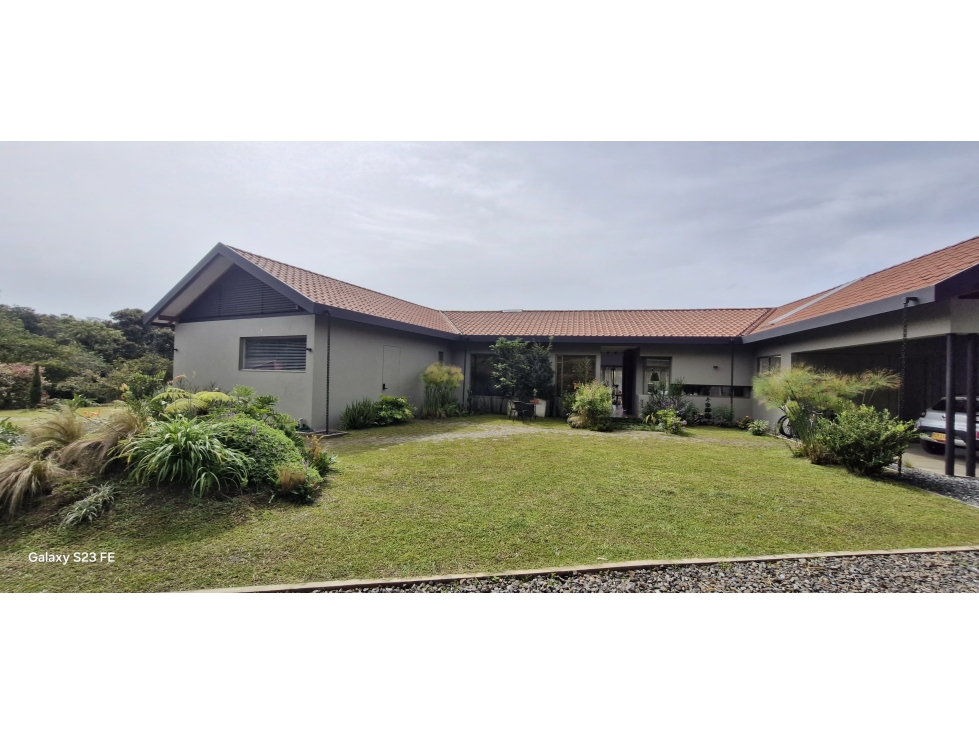 Casa para venta en parcelación en Rionegro