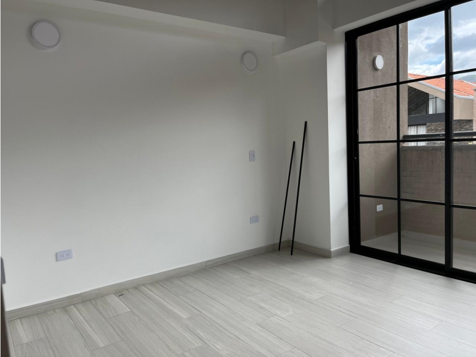 Casa en urbanización cerrada para venta en el Retiro — foto 5