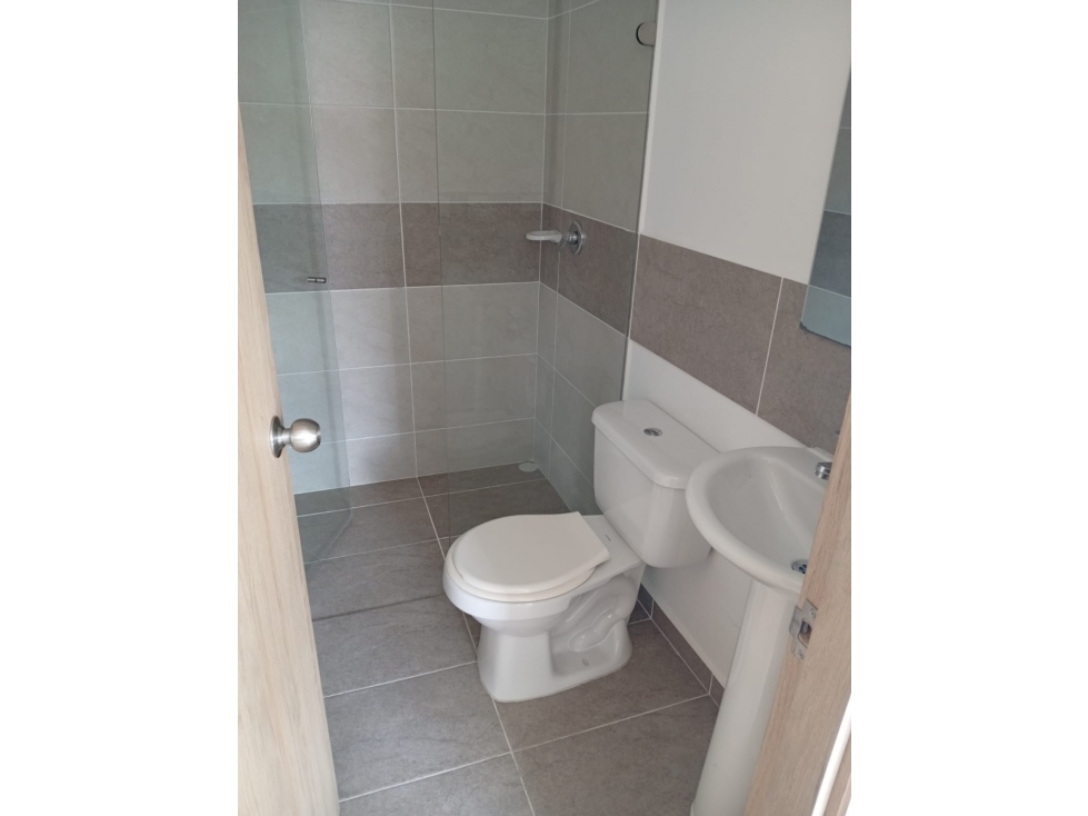 Apartamento en venta en urbanización cerrada en Rionegro — foto 5