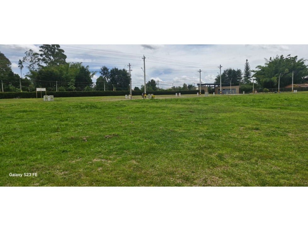 Lote comercial en urbanización para venta en Rionegro — foto 3