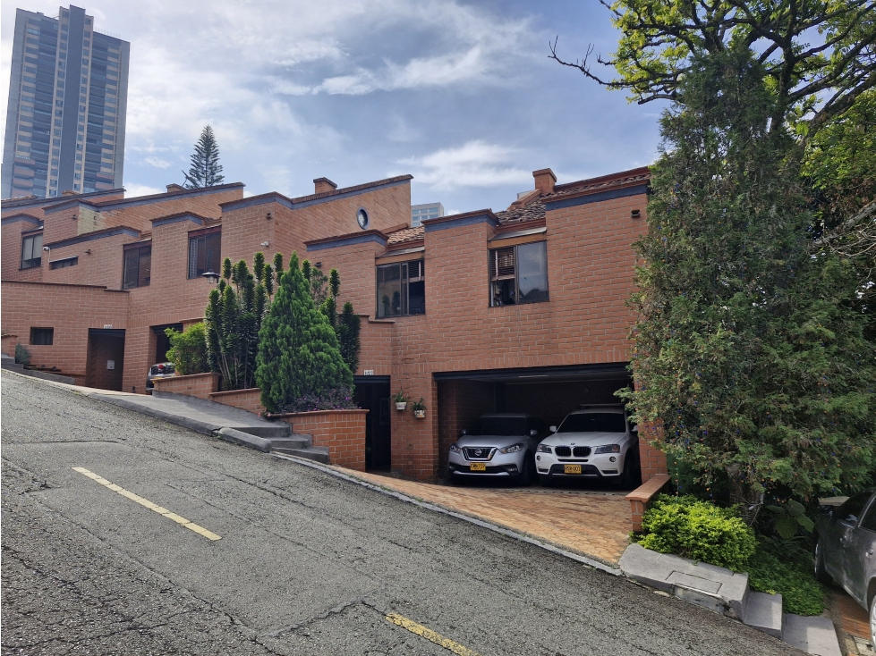 Casa en urbanización para venta en Medellín - Los Balsos — foto 4