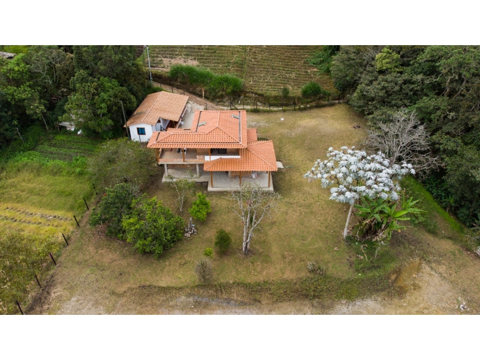 finca independiente para venta en el carmen de viboral