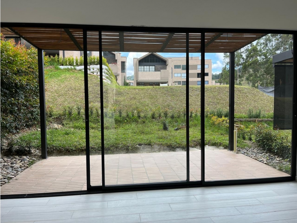 Casa en urbanización cerrada para venta en el Retiro — foto 4
