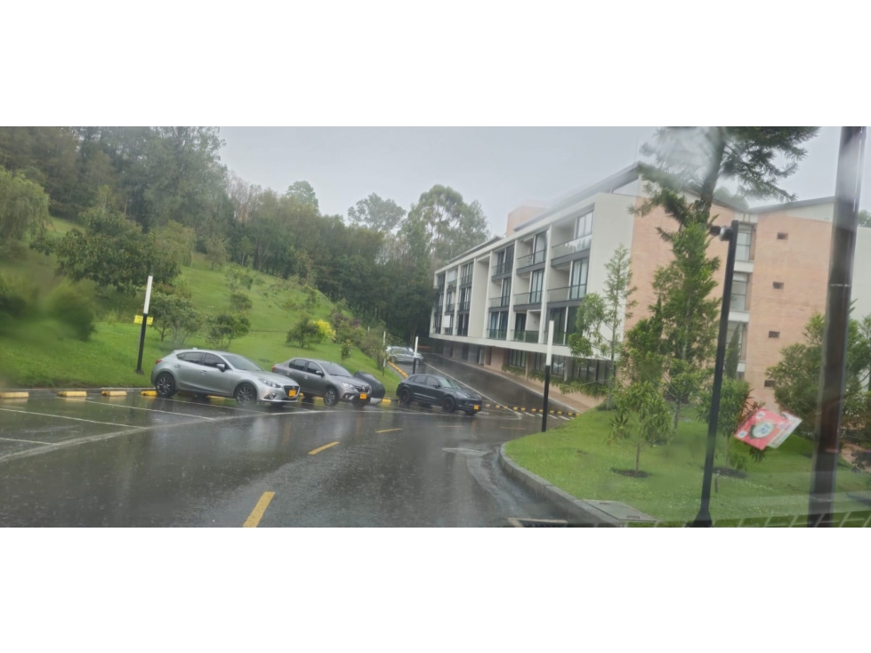 Apartamento en seniors club para venta en El Retiro