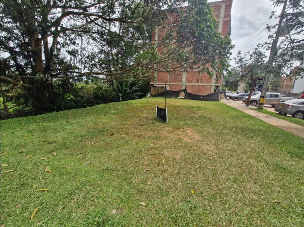 Lotes de uso mixto en urbanización abierta para venta — foto 4
