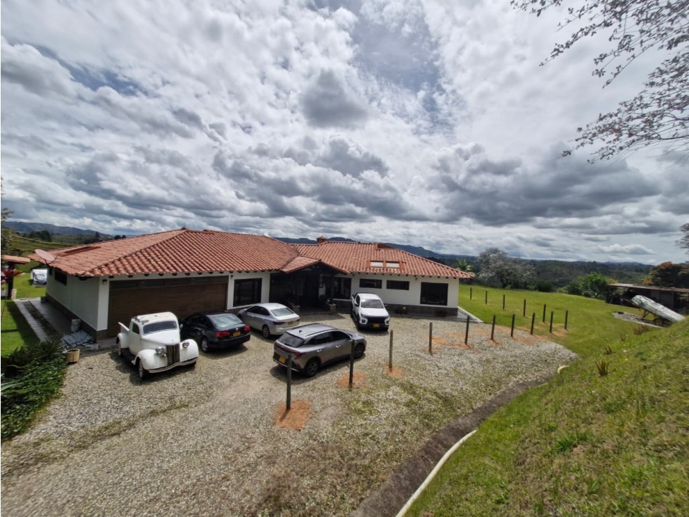 Casa en parcelación para venta en Guarne - Vía Aeropuerto — foto 2