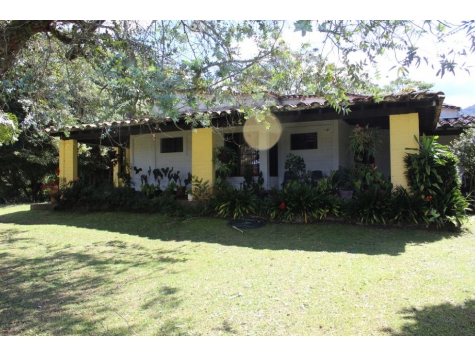 Casa Lote Independiente Para venta en el Retiro