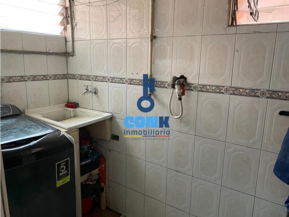 VENTA APARTAMENTO SANTA HELENITA, ENGATIVA — foto 5