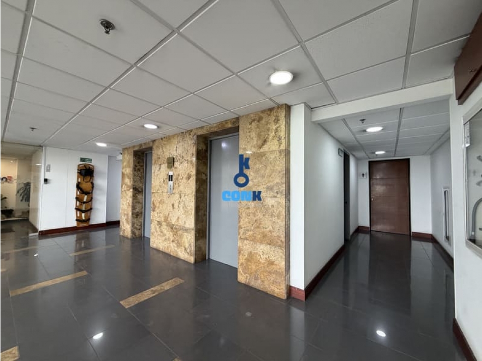VENTA OFICINA COLFECAR BUSINESS CENTER, MODELIA, BOGOTÁ — foto 4