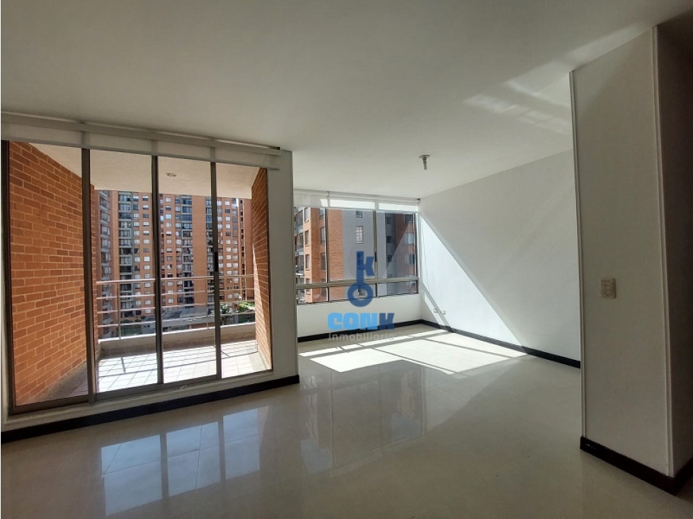 ARRIENDO APARTAMENTO MAZUREN, BOGOTÁ - 4