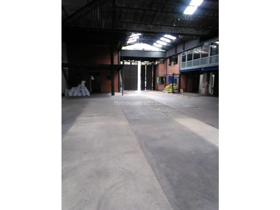 Bodega en venta, AGUACATALA Medellín