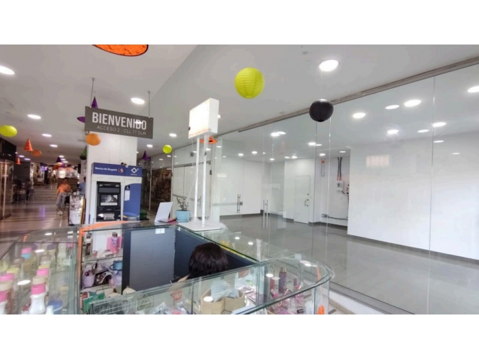 LOCAL COMERCIAL EN ARRIENDO EN LA ESTRELLA - 2