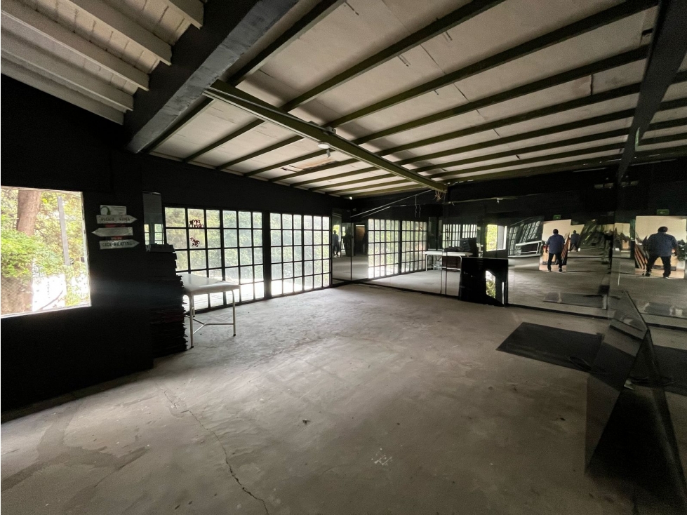 Casa comercial en arriendo