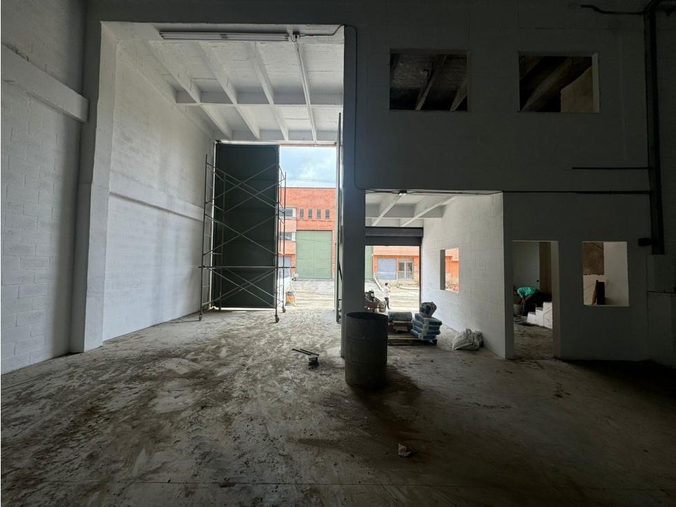 Bodega de 1.000 mts2 en Girardota - 1